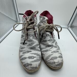 Toms Espadrille Wedge Heels Ankle Boots Shoes Womens Size 7.5 M Gray Camo Canvas